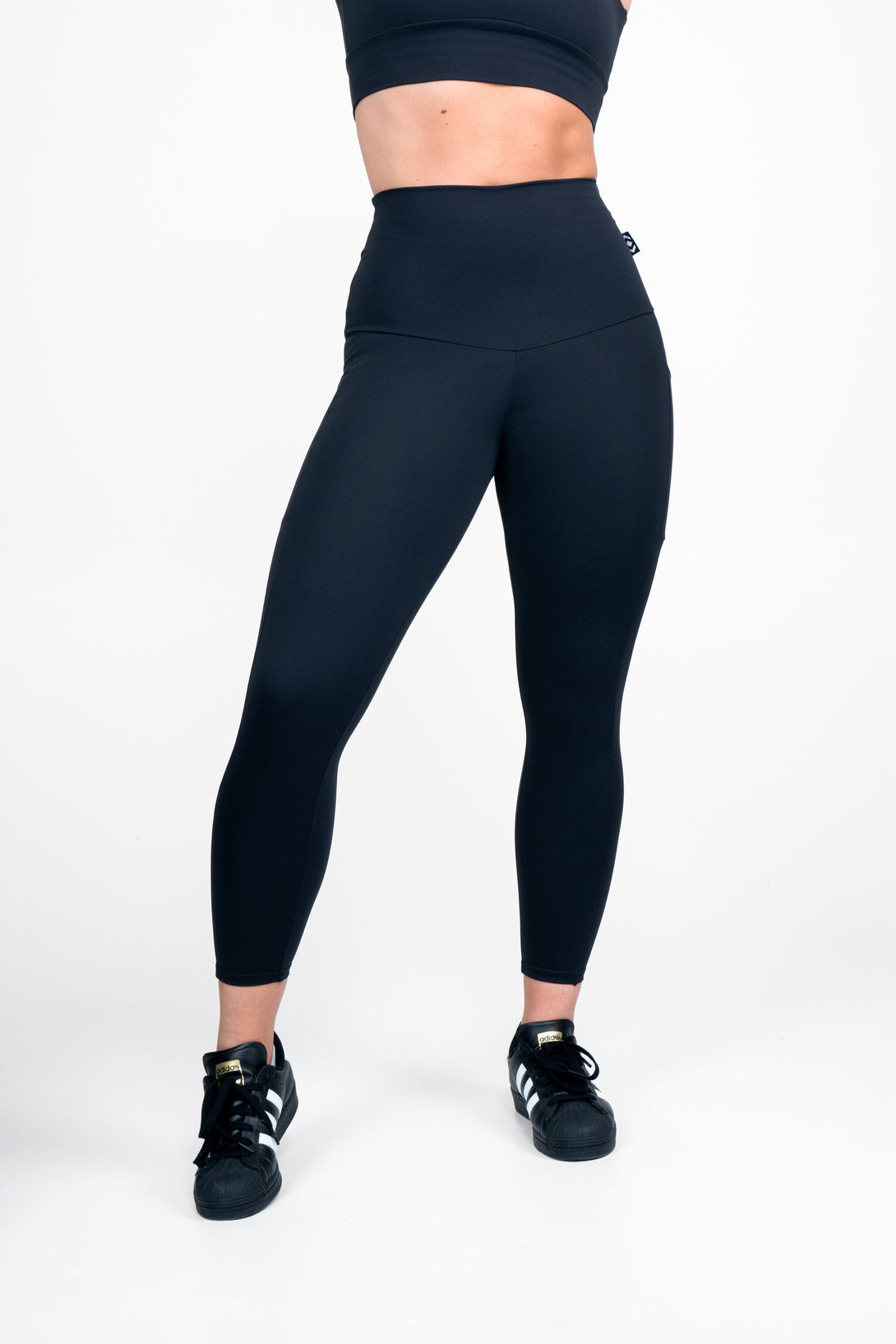 Black Body Contouring - Panel Pocket Extra High Waisted 7/8 Leggings-Activewear-Exoticathletica