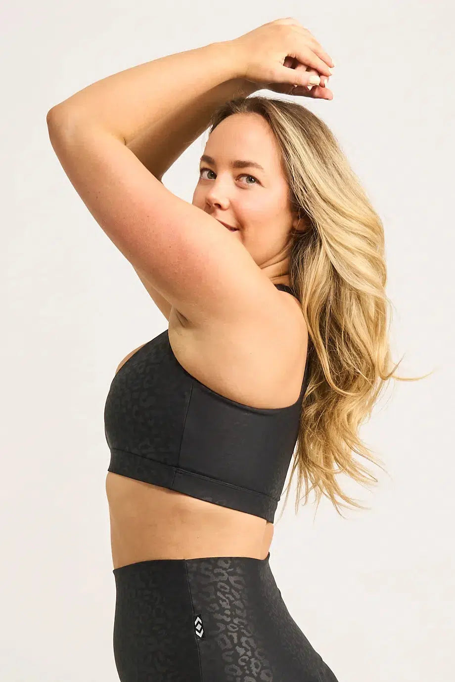 Black Exotic Touch Jag - Deep V Crop-Activewear-Exoticathletica