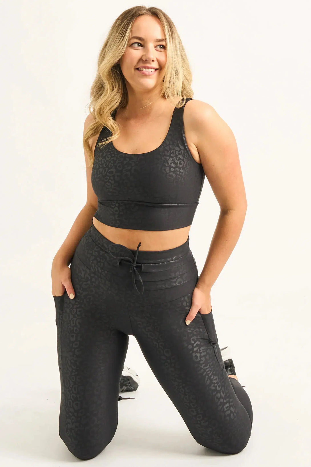 Black Exotic Touch Jag - Panel Pocket Drawstring High Waisted 7/8 Leggings-Activewear-Exoticathletica