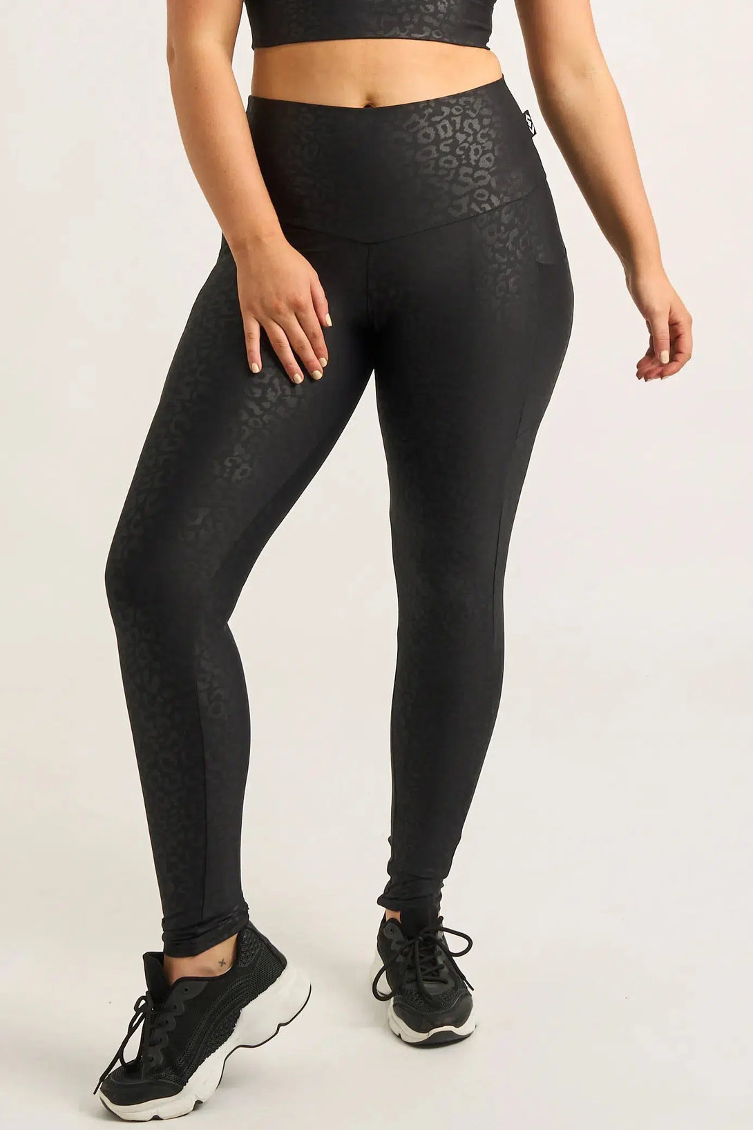 Black Exotic Touch Jag - Panel Pocket High Waisted Leggings-9358328268017-Activewear-Exoticathletica