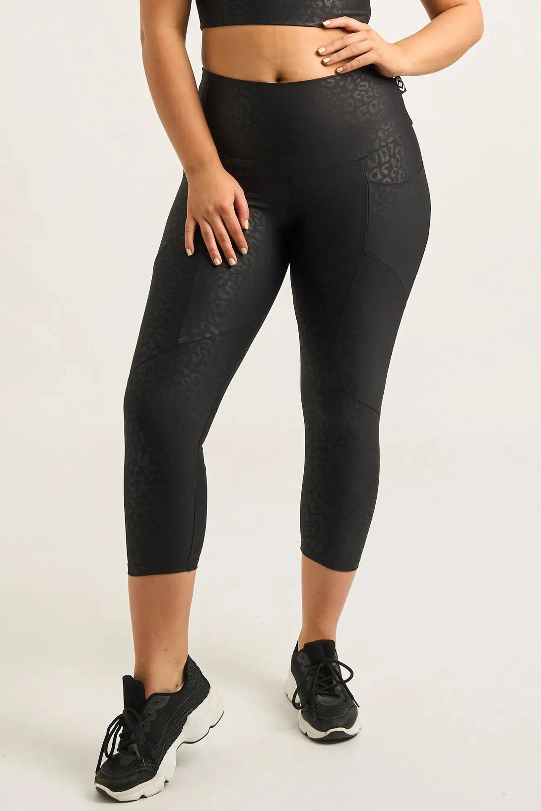 Black Exotic Touch Jag - Pocket Booty Shaper High Waisted Capri Leggings-9358328354727-Activewear-Exoticathletica