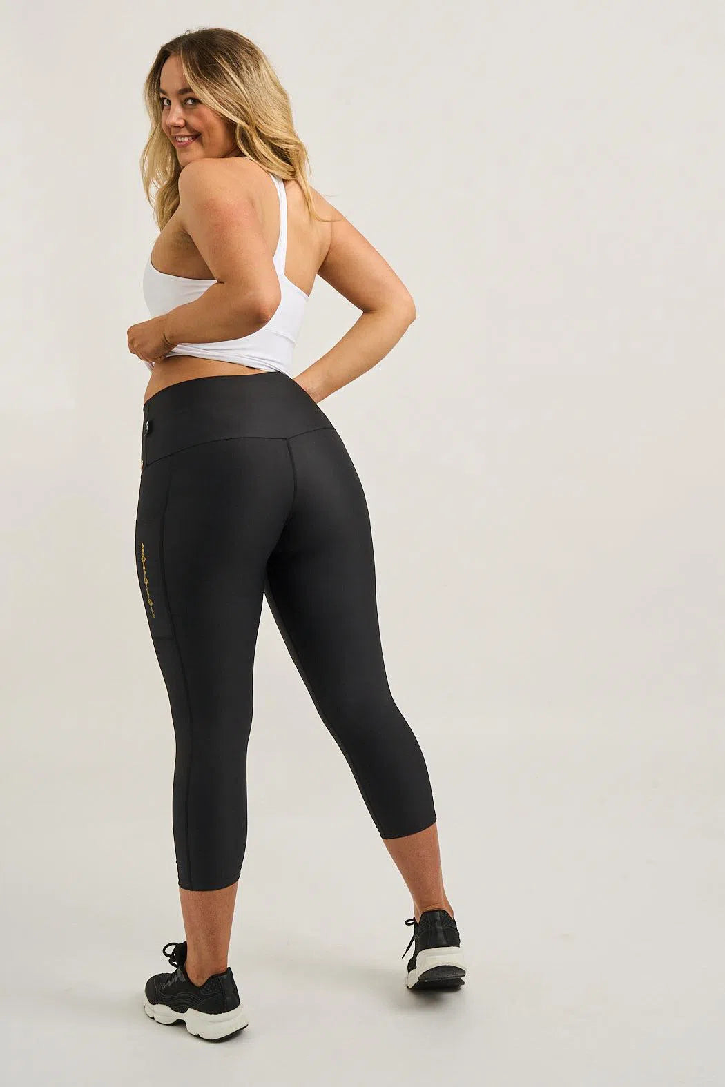 Black Performance - Luxe Panel Pocket High Waisted Capri Leggings-9358328346746-Activewear-Exoticathletica