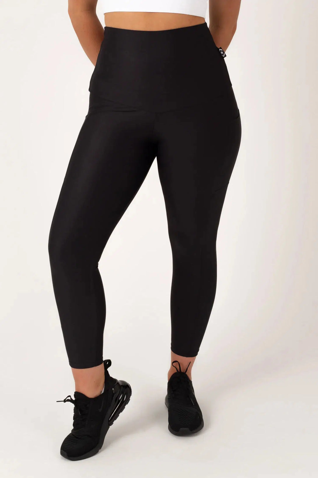 Black Performance - Panel Pocket Extra High Waisted 7/8 Leggings-Activewear-Exoticathletica