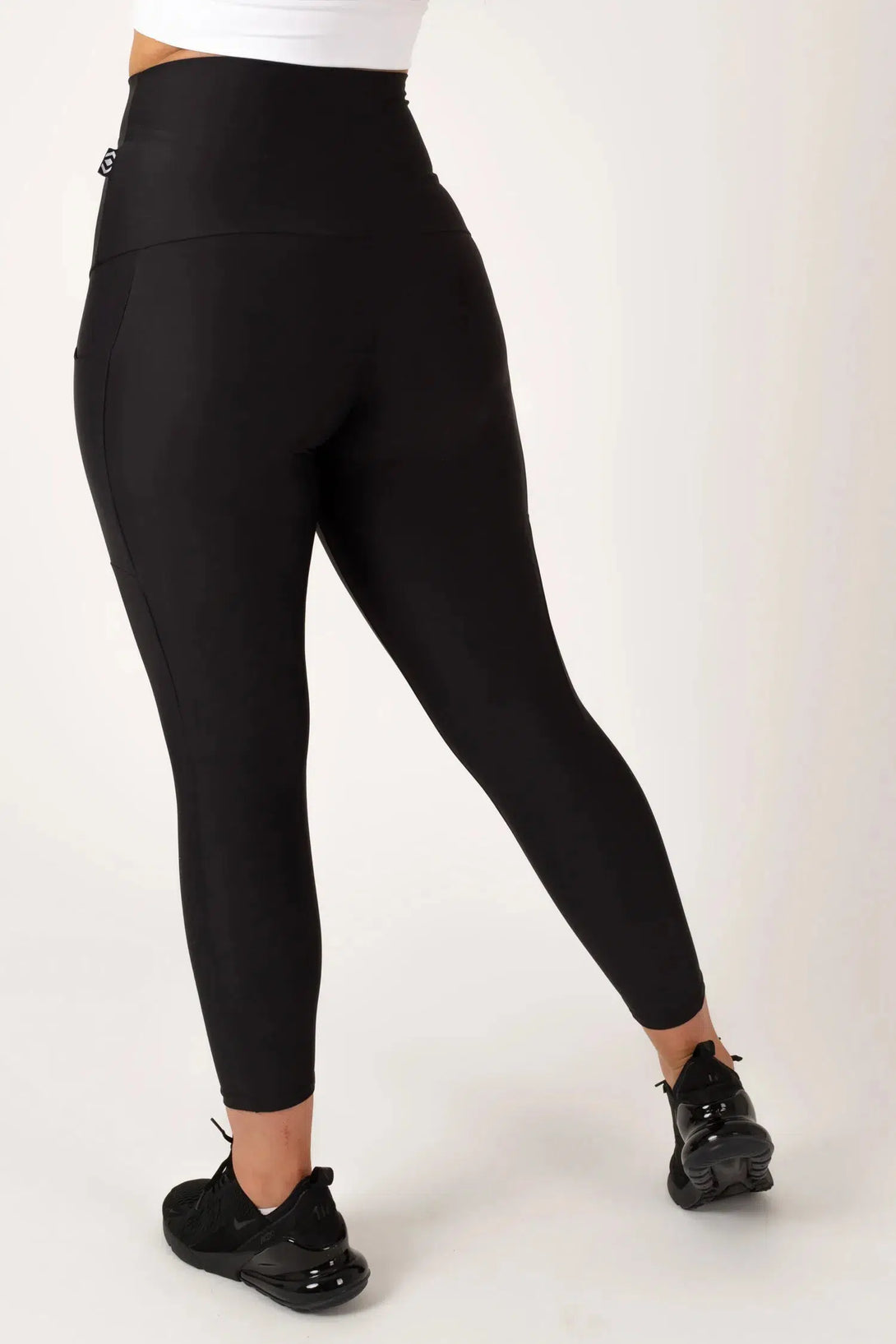 Black Performance - Panel Pocket Extra High Waisted 7/8 Leggings-Activewear-Exoticathletica