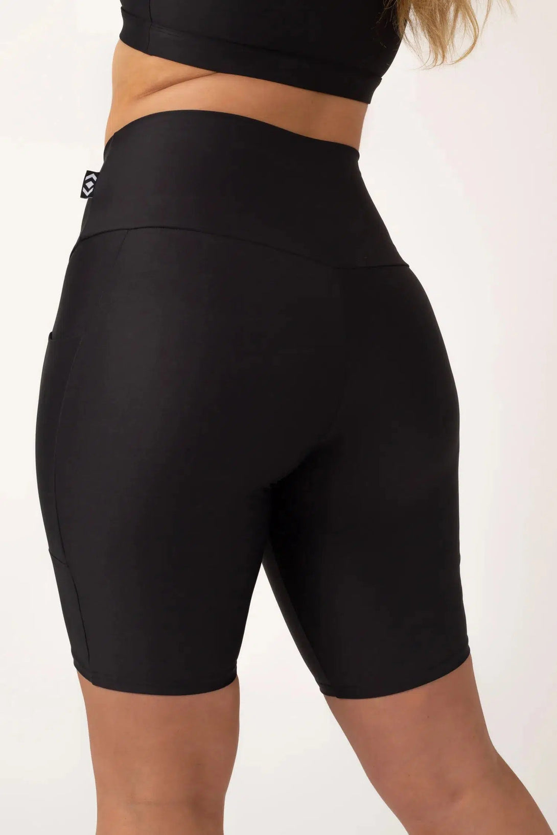 Black Panel Pocket High Waisted Long Shorts Performance Exoticathletica