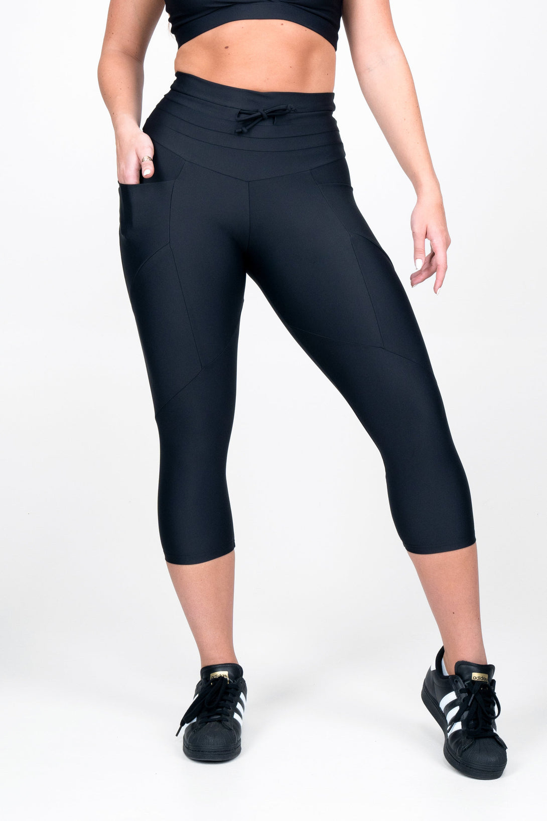 Black Performance - Pocket Booty Shaper Drawstring Capri Leggings-Activewear-Exoticathletica