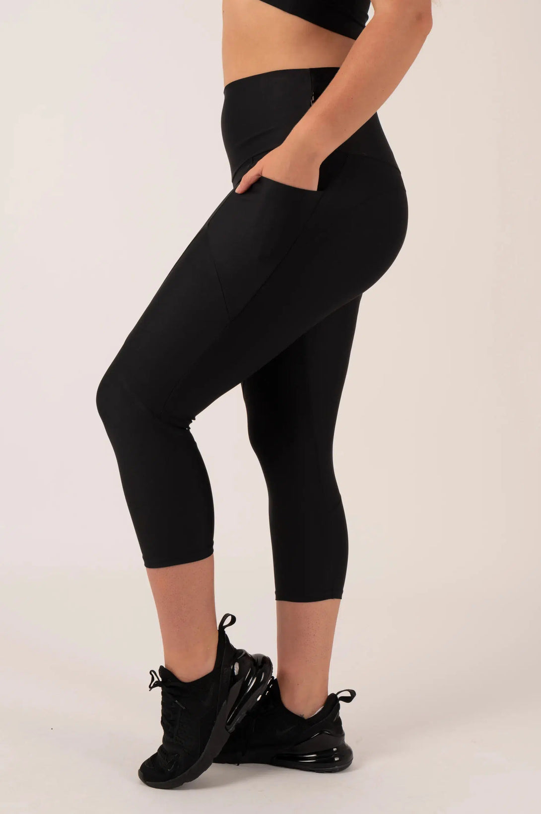 Black Performance - Pocket Booty Shaper High Waisted Capri Leggings-Activewear-Exoticathletica