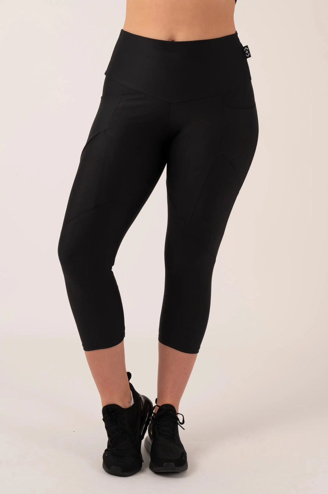 Black Performance - Pocket Booty Shaper High Waisted Capri Leggings-Activewear-Exoticathletica