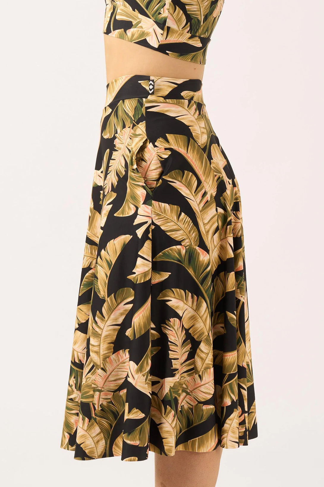 Black Tropical Leaf Silky - Palazzo Culotte With Pocket-Activewear-Exoticathletica