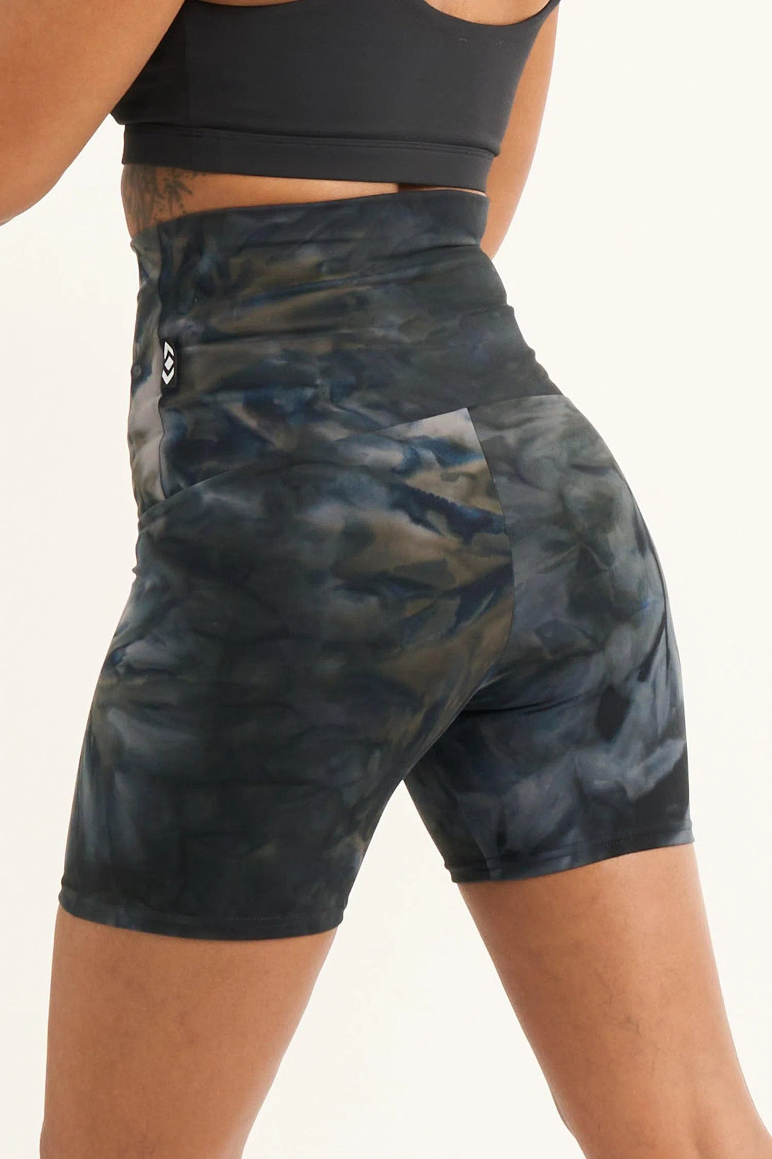 Body Contouring Extra High Waisted Booty Shorts - Dark And Moody-Activewear-Exoticathletica