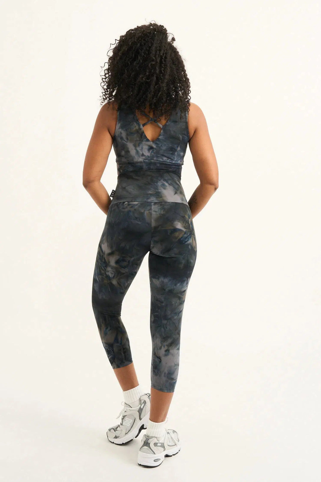 Body Contouring High Waisted Capri Leggings - Dark And Moody-Activewear-Exoticathletica