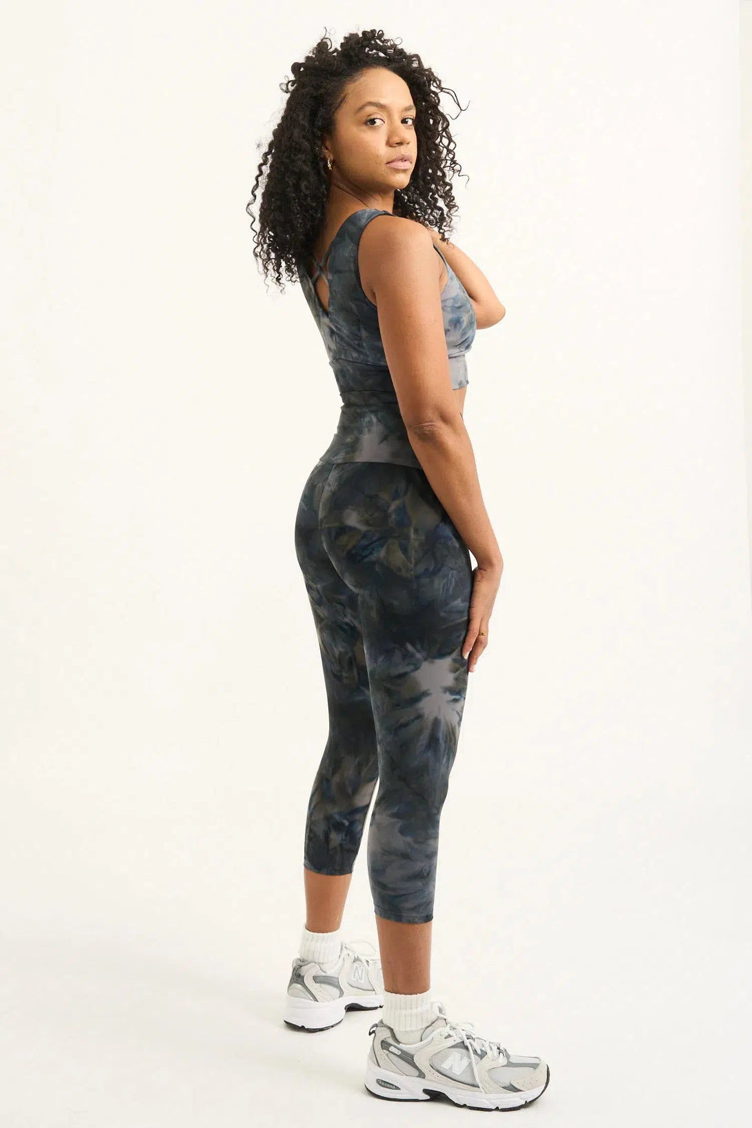 Body Contouring High Waisted Capri Leggings - Dark And Moody-Activewear-Exoticathletica