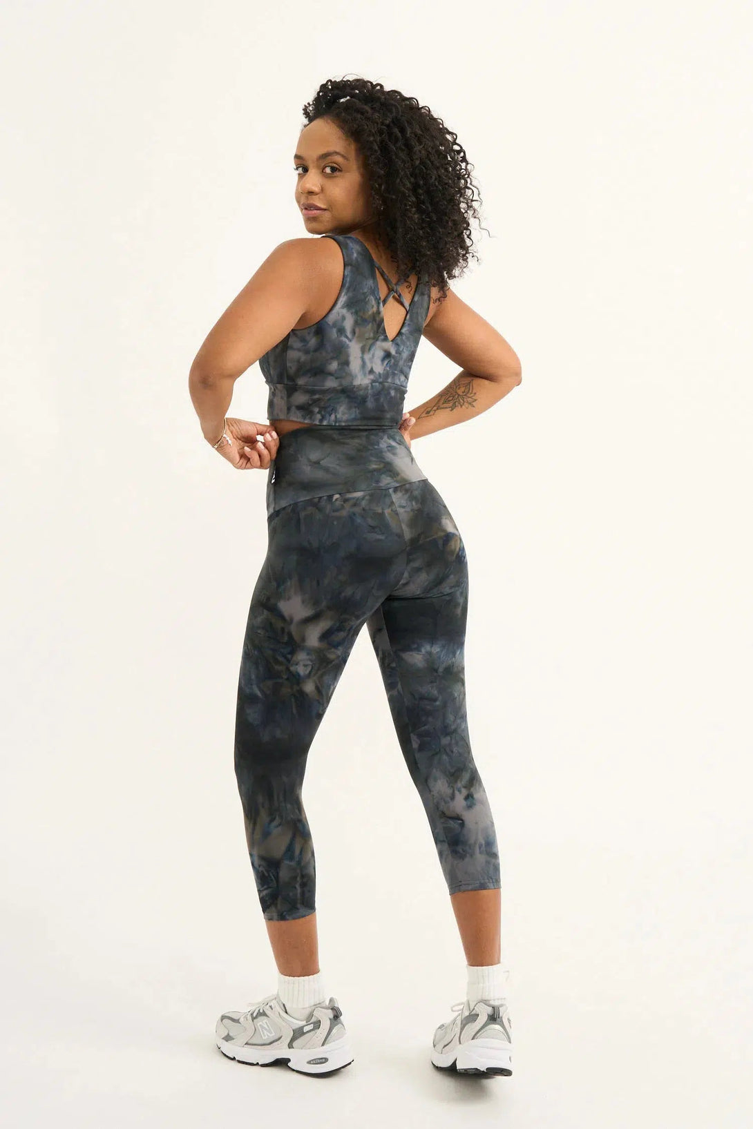 Body Contouring High Waisted Capri Leggings - Dark And Moody-Activewear-Exoticathletica