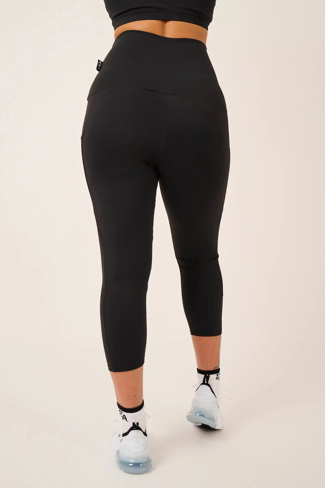 Body Contouring Panel Pocket Extra High Waisted Capri Leggings - Black-Activewear-Exoticathletica