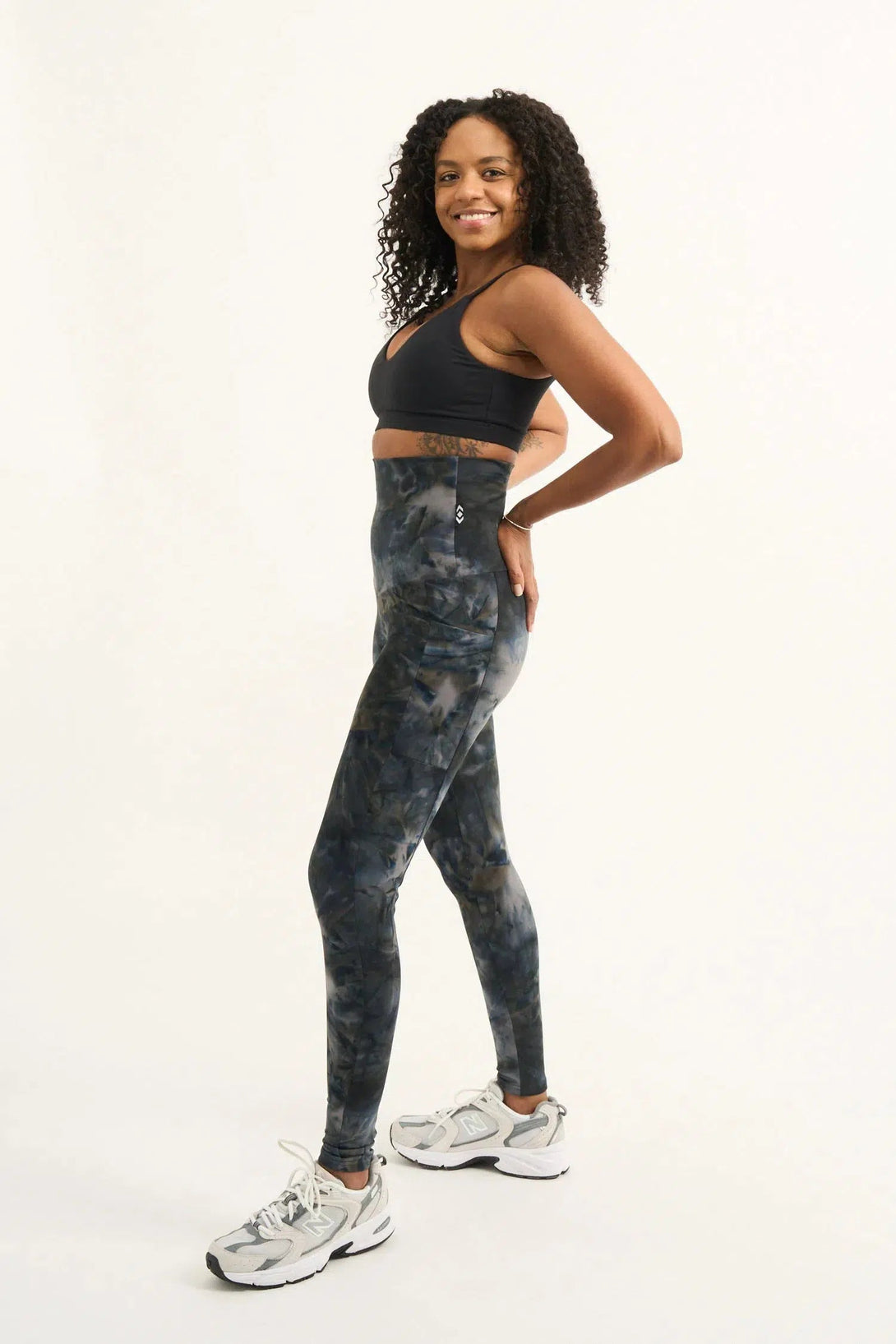 Body Contouring Panel Pocket Extra High Waisted Leggings - Dark And Moody-9358328266082-Activewear-Exoticathletica