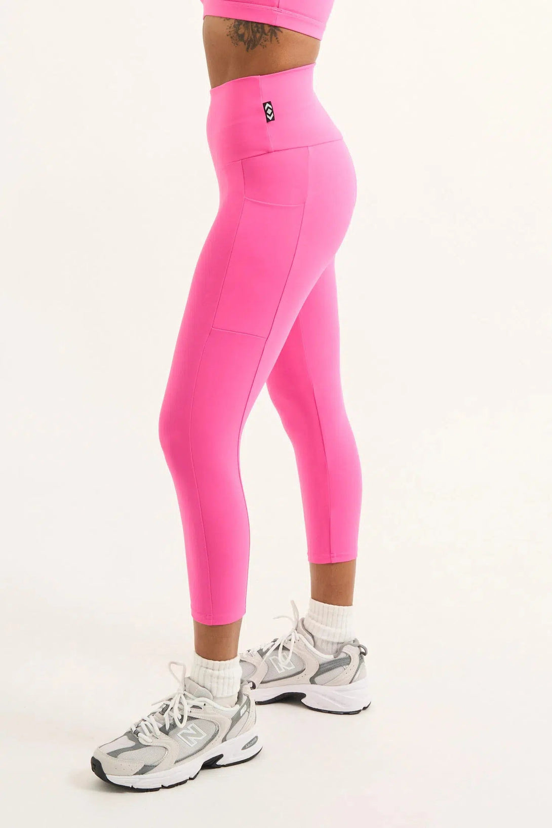 Body Contouring Panel Pocket High Waisted Capri Leggings - Candy Pink-Activewear-Exoticathletica