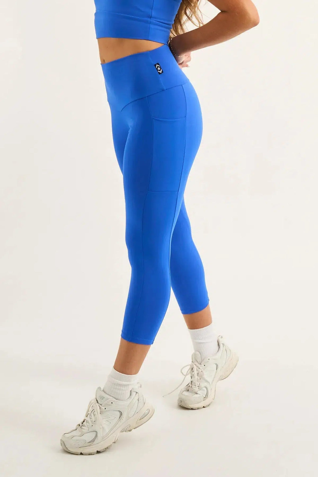 Body Contouring Panel Pocket High Waisted Capri Leggings - Electric Blue-9358328355618-Activewear-Exoticathletica