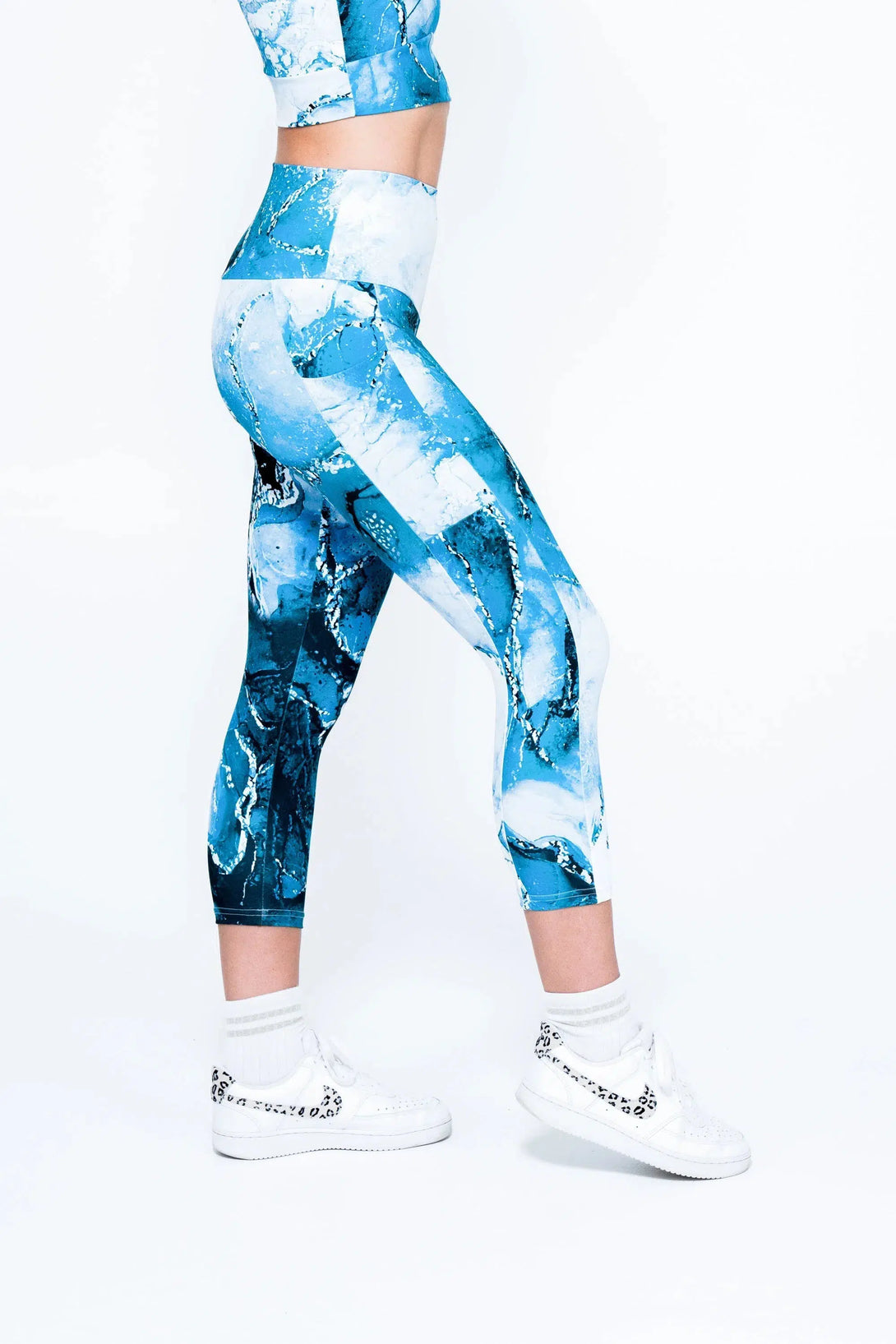 Body Contouring Panel Pocket High Waisted Capri Leggings - Glacier Girl-Activewear-Exoticathletica