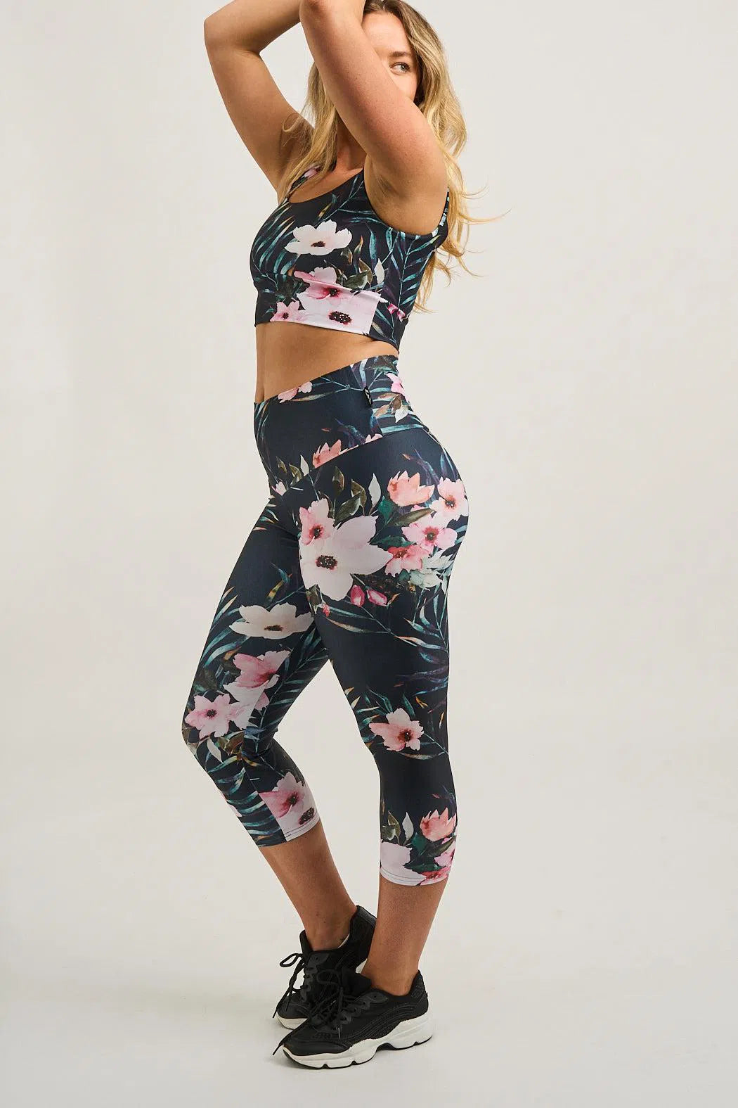 Exotic At Heart Performance - Booty Scrunch High Waisted Capri Leggings-Activewear-Exoticathletica