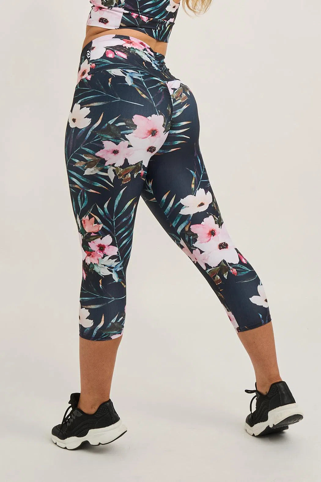 Exotic At Heart Performance - Double Booty Scrunch High Waisted Capri Leggings-Activewear-Exoticathletica