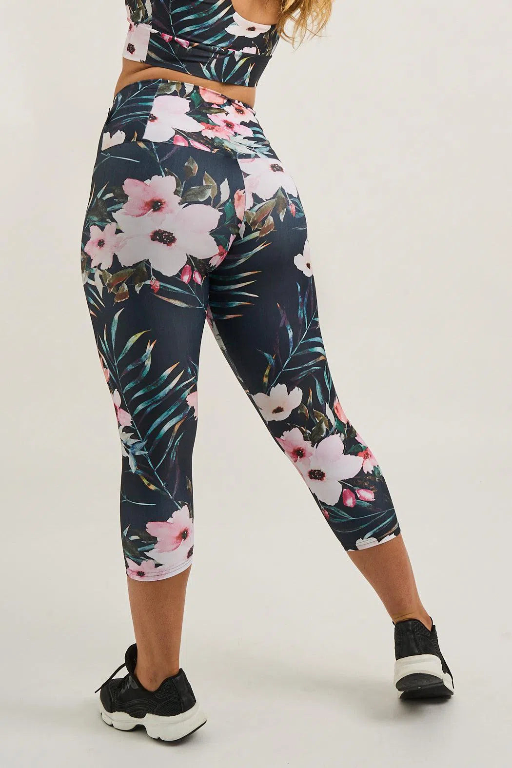 Exotic At Heart Performance - Extra High Waisted Capri Leggings-Activewear-Exoticathletica