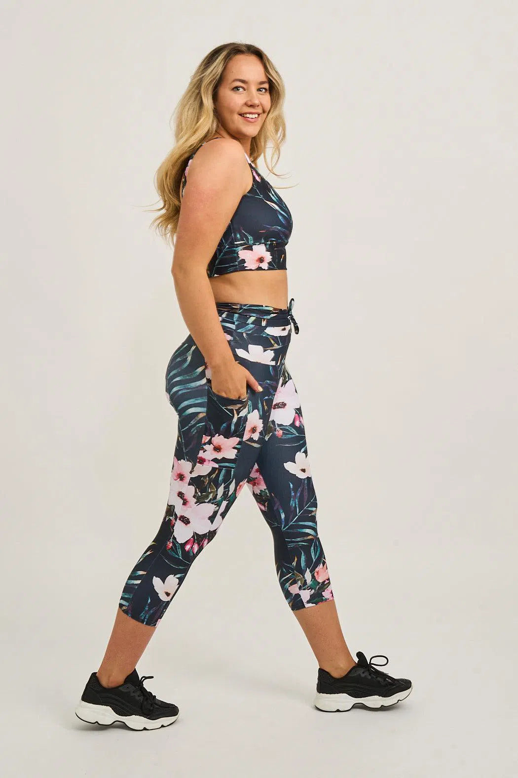 Exotic At Heart Performance - Panel Pocket Drawstring Capri Leggings-Activewear-Exoticathletica