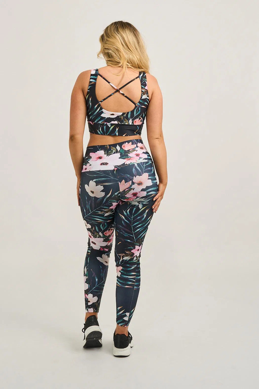 Exotic At Heart Performance - Panel Pocket High Waisted Leggings-Activewear-Exoticathletica