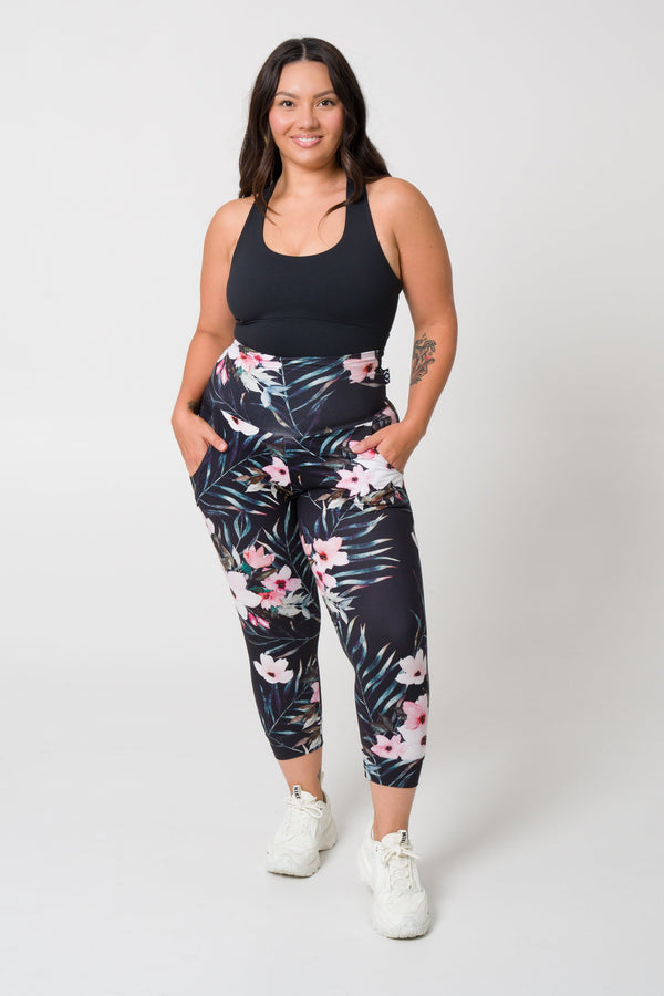 Exotic At Heart Soft to Touch - Jogger Capris w/ Pockets-Activewear-Exoticathletica