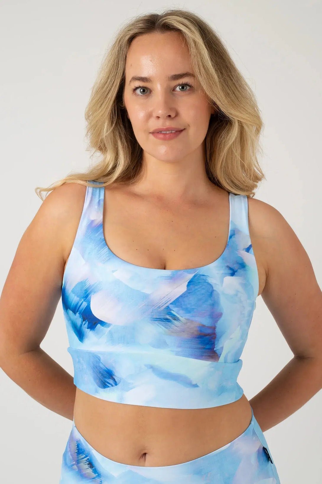 Fluid Performance - Scoop Neck Comfort Crop Top-Activewear-Exoticathletica