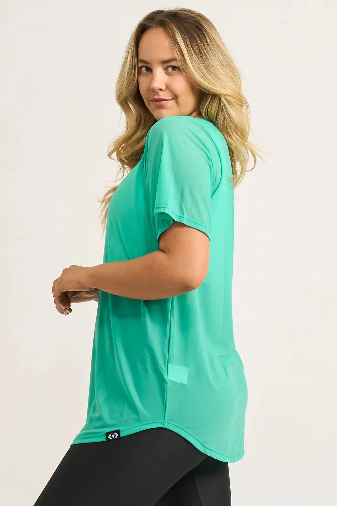 Jade Net - Plain Boyfriend Tee-Activewear-Exoticathletica