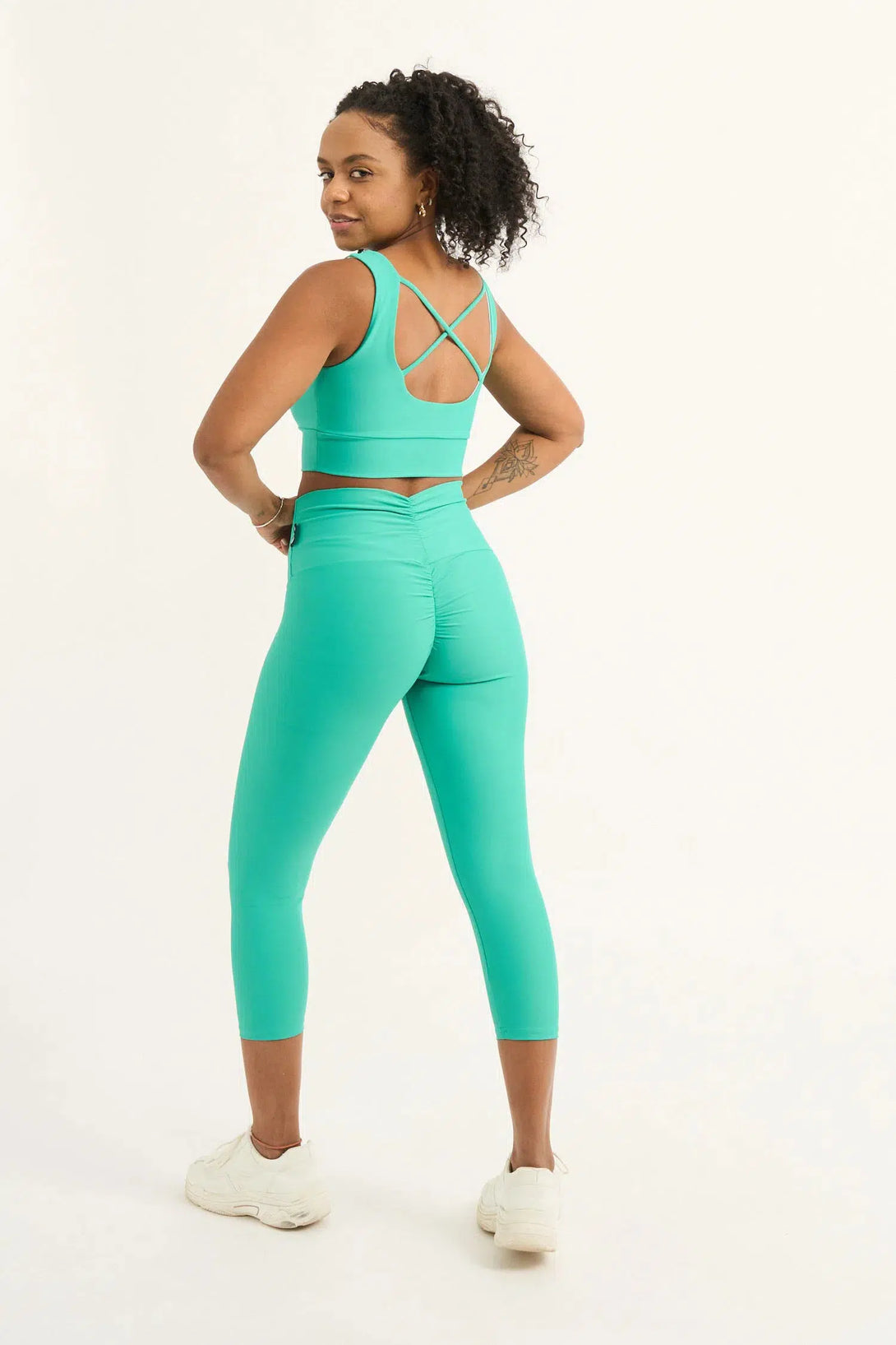 Jade Performance - Double Booty Scrunch High Waisted Capri Leggings-Activewear-Exoticathletica