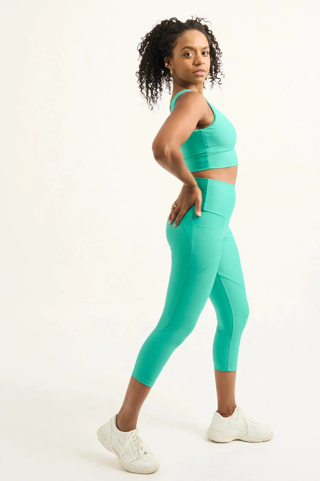 Jade Performance - Pocket Booty Shaper High Waisted Capri Leggings-9358328354833-Activewear-Exoticathletica