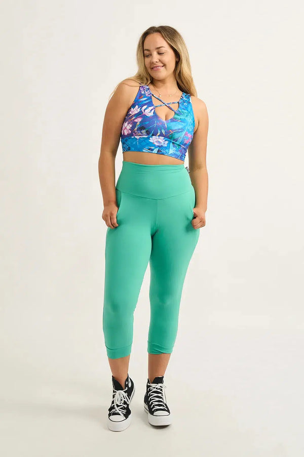 Jade Soft To Touch - Jogger Capris W/ Pockets-Activewear-Exoticathletica