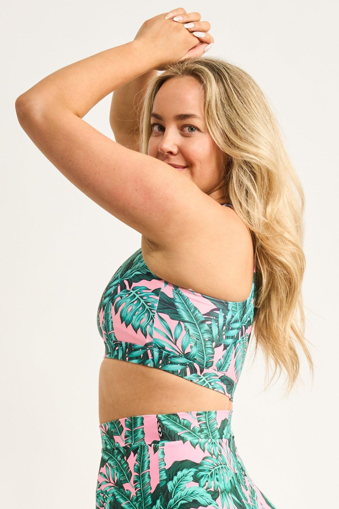 Leaf Your Mark Performance - Deep V Crop-Activewear-Exoticathletica