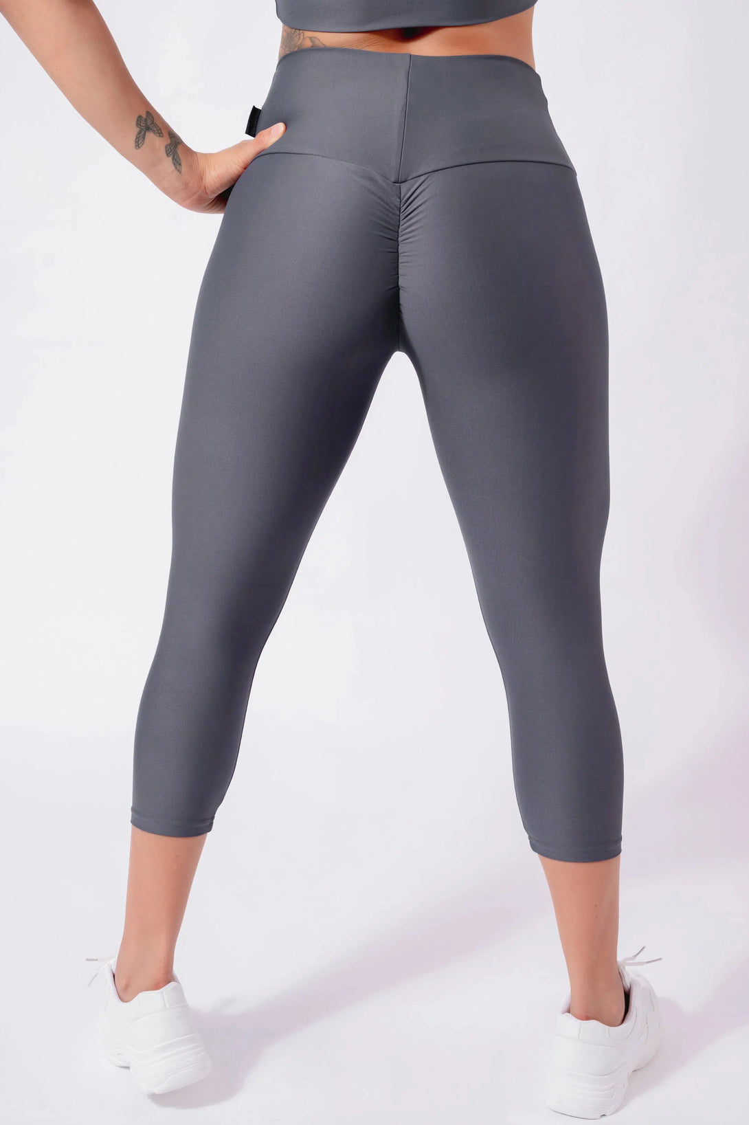 Mama Shark Performance - Booty Scrunch High Waisted Capri Leggings-Activewear-Exoticathletica