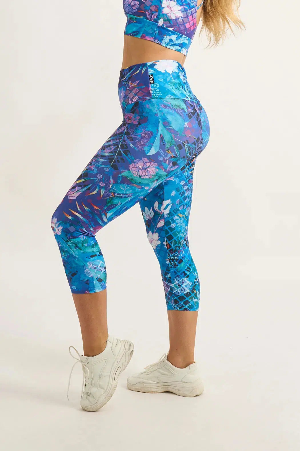 Mermaid Mafia Performance - Double Booty Scrunch High Waisted Capri Leggings-Activewear-Exoticathletica