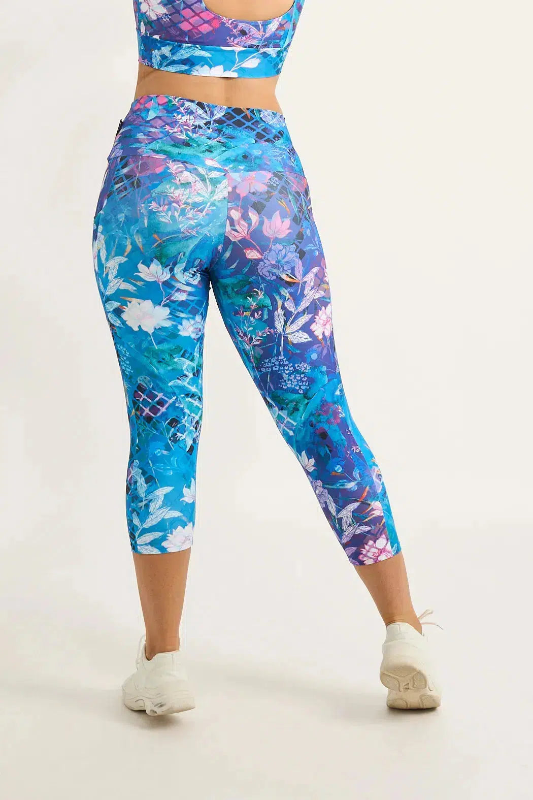 Mermaid Mafia Performance - Panel Pocket High Waisted Capri Leggings-Activewear-Exoticathletica