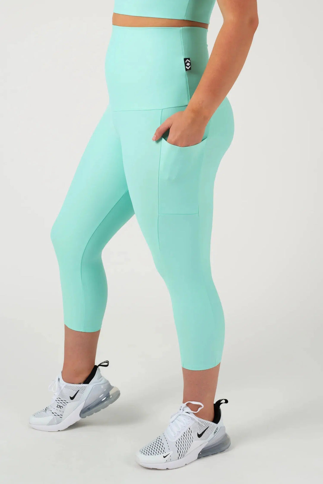 Mint Performance - Panel Pocket Extra High Waisted Capri Leggings-Activewear-Exoticathletica