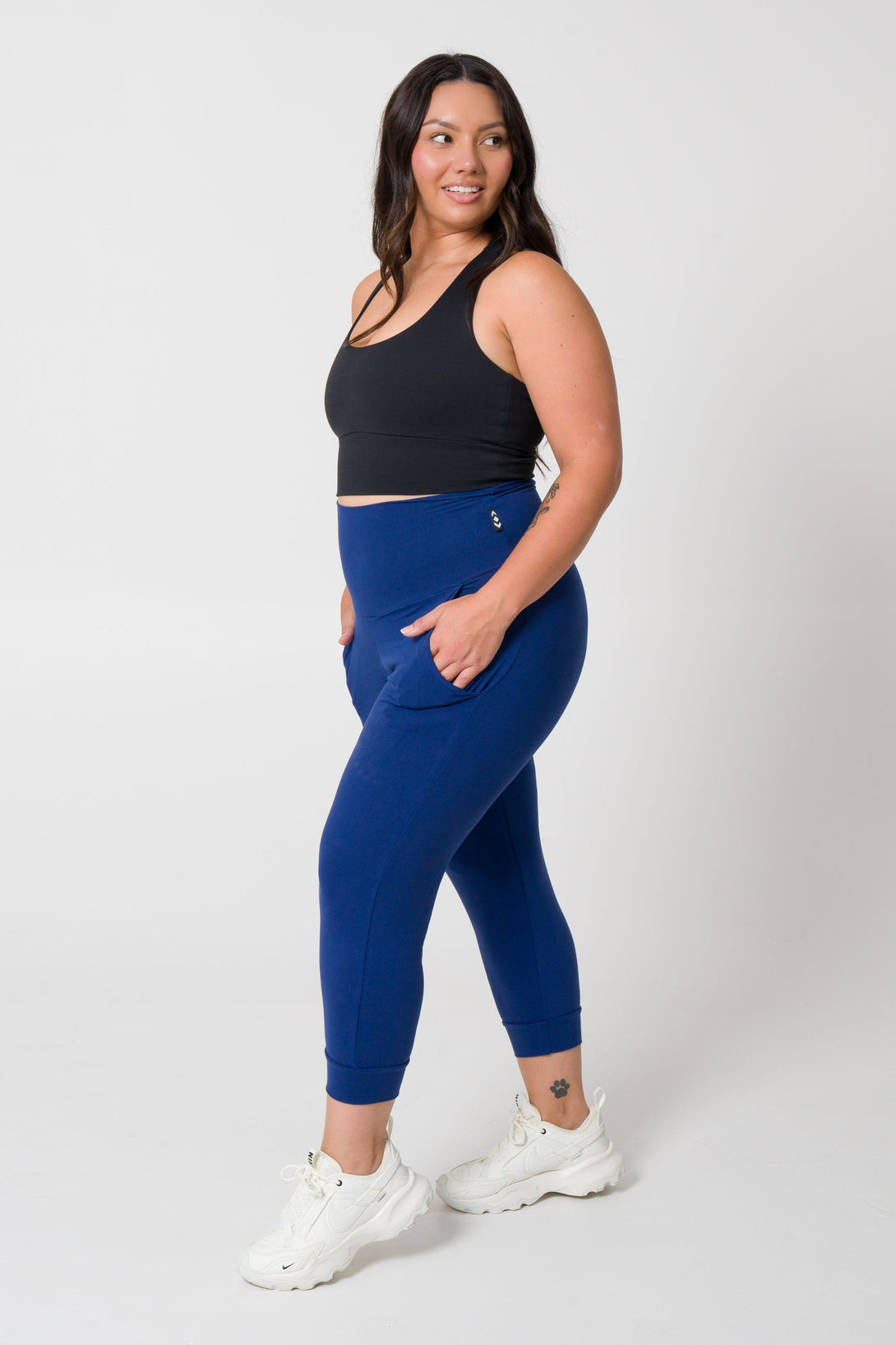 Navy Soft To Touch - Jogger Capris W/ Pockets-Activewear-Exoticathletica