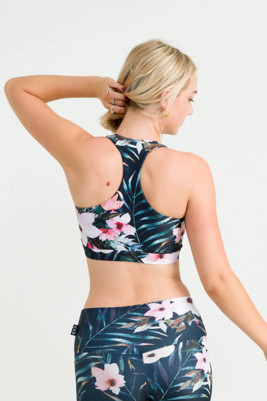 Performance Deep V Crop - Exotic At Heart-Activewear-Exoticathletica