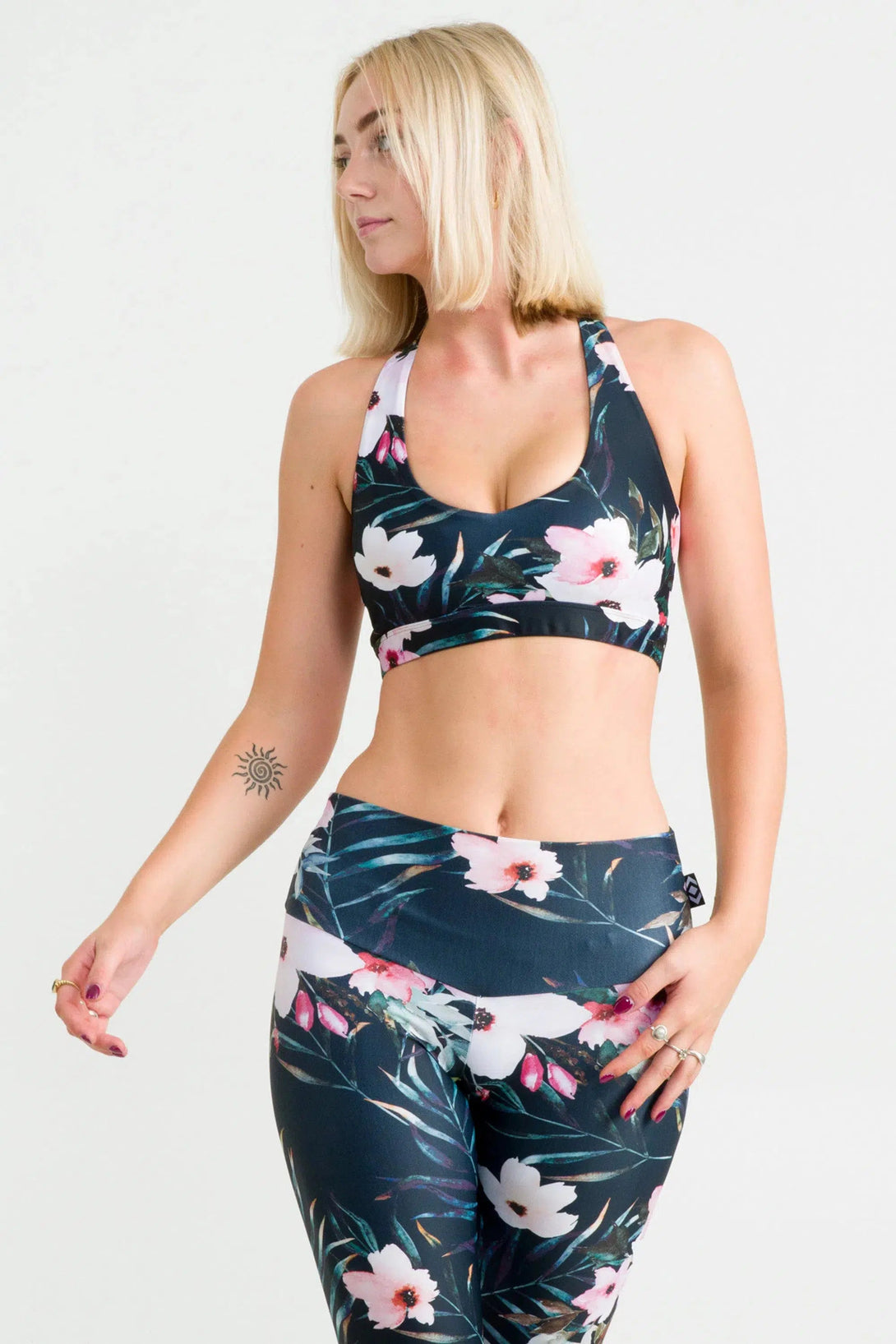 Performance Deep V Crop - Exotic At Heart-Activewear-Exoticathletica