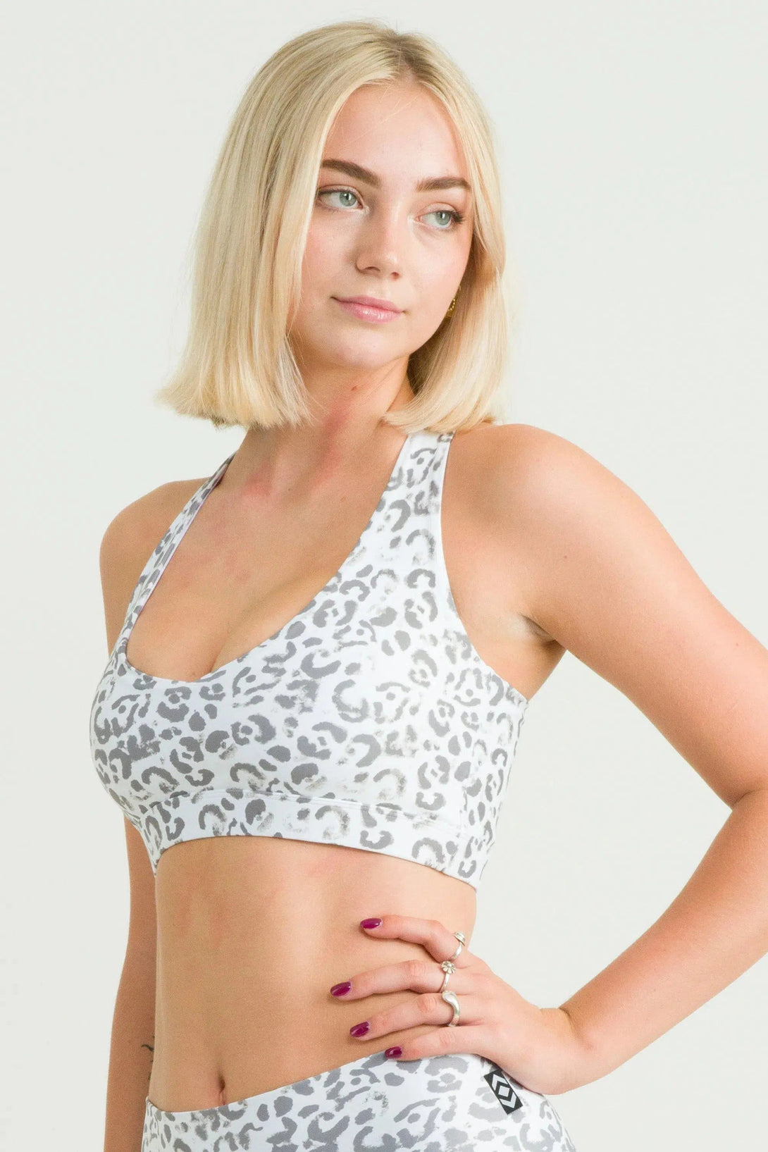 Performance Deep V Crop - Snow Jag-Activewear-Exoticathletica