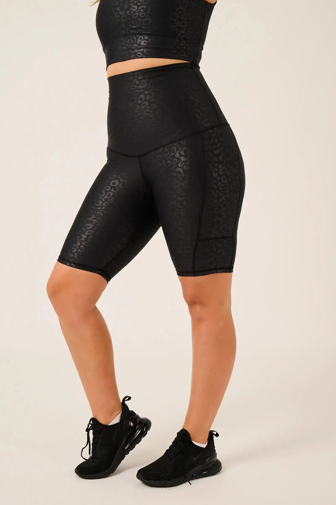 Performance Extra High Waist Panel Pocket Long Short - Black Exotic Touch Jag-Activewear-Exoticathletica