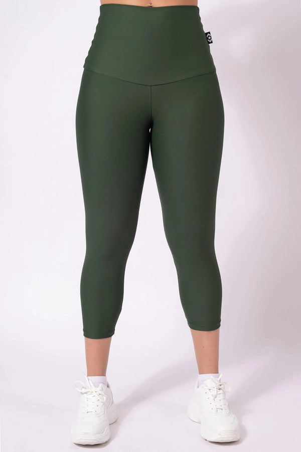 Performance Extra High Waisted Capri Leggings - Dark Emerald-Activewear-Exoticathletica