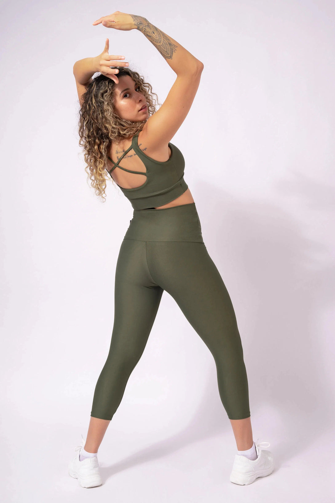 Performance Extra High Waisted Capri Leggings - Dark Khaki-Activewear-Exoticathletica