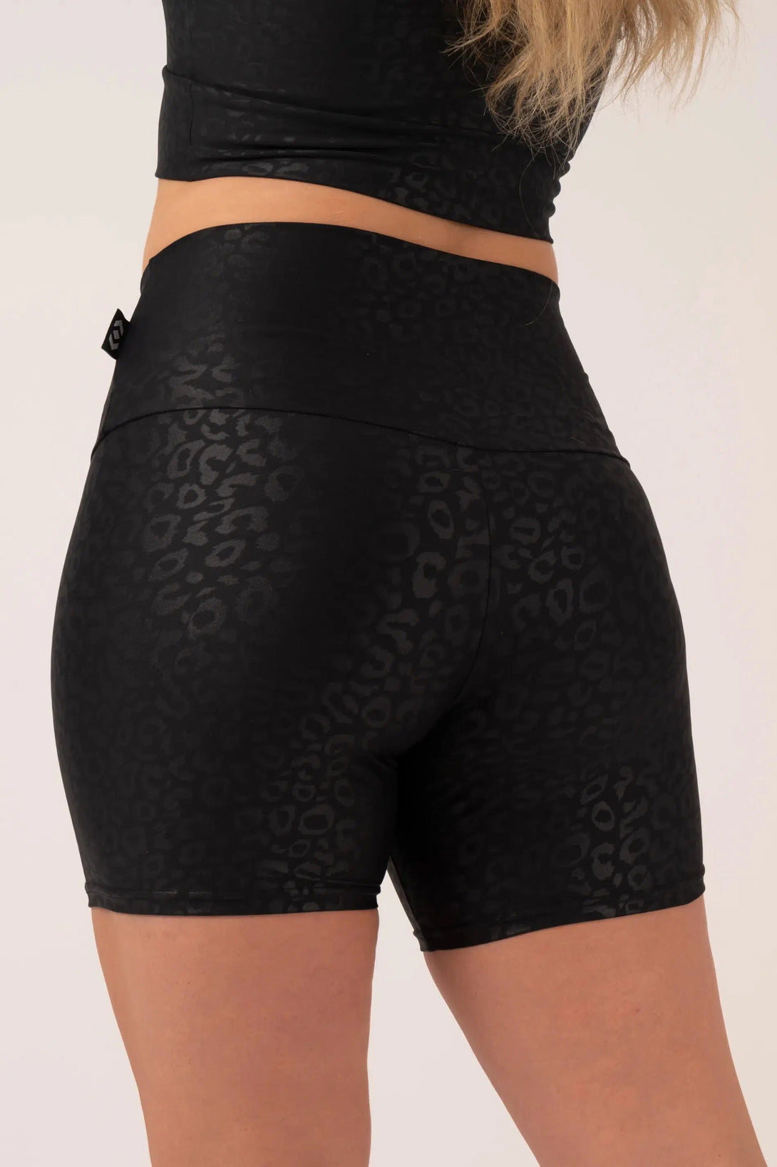 Performance High Waisted Booty Shorts - Black Exotic Touch Jag-Activewear-Exoticathletica