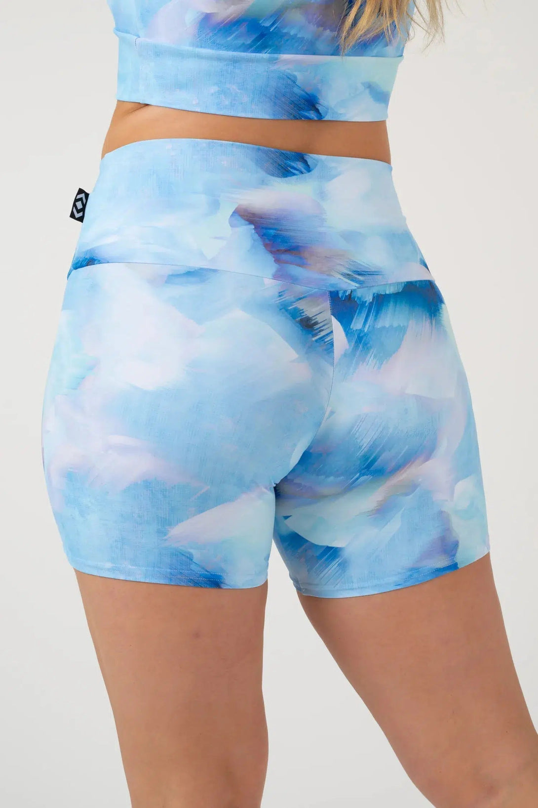 Performance High Waisted Booty Shorts - Fluid-Activewear-Exoticathletica