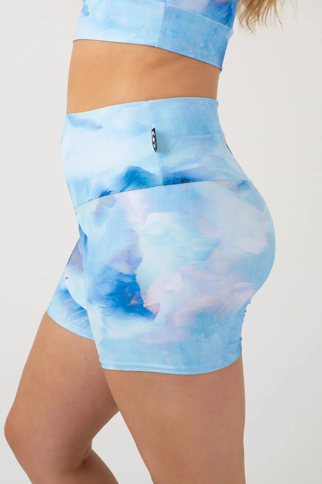 Performance High Waisted Booty Shorts - Fluid-Activewear-Exoticathletica