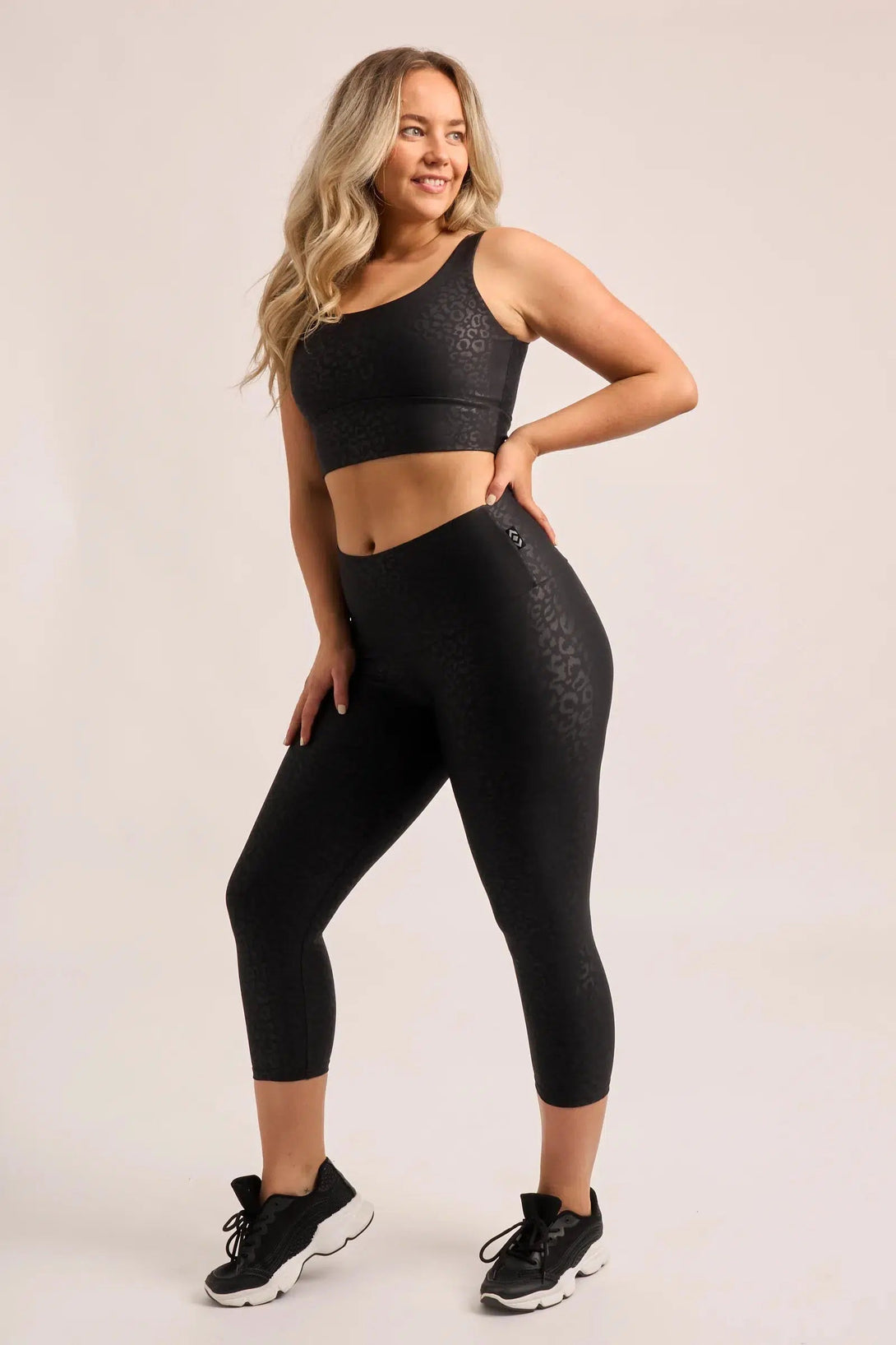 Performance High Waisted Capri Leggings - Black Exotic Touch Jag-Activewear-Exoticathletica