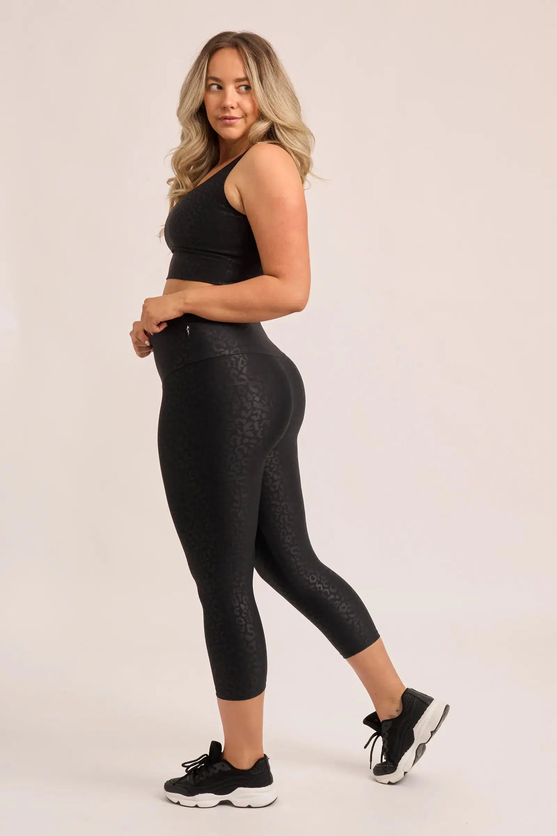 Performance High Waisted Capri Leggings - Black Exotic Touch Jag-Activewear-Exoticathletica